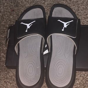 Jordan hydro 6 slippers